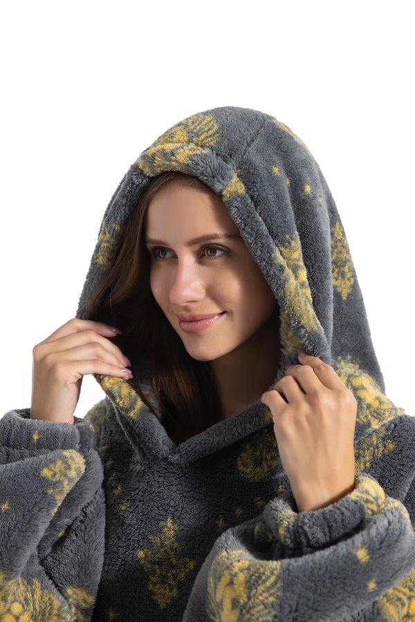 Super Warm and Cozy Giant Hooded Blanket