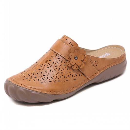 Hollow Out Wide Toe Box Mule With Flower