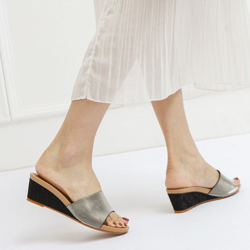 Wedge Peep-Toe One Word Sandals