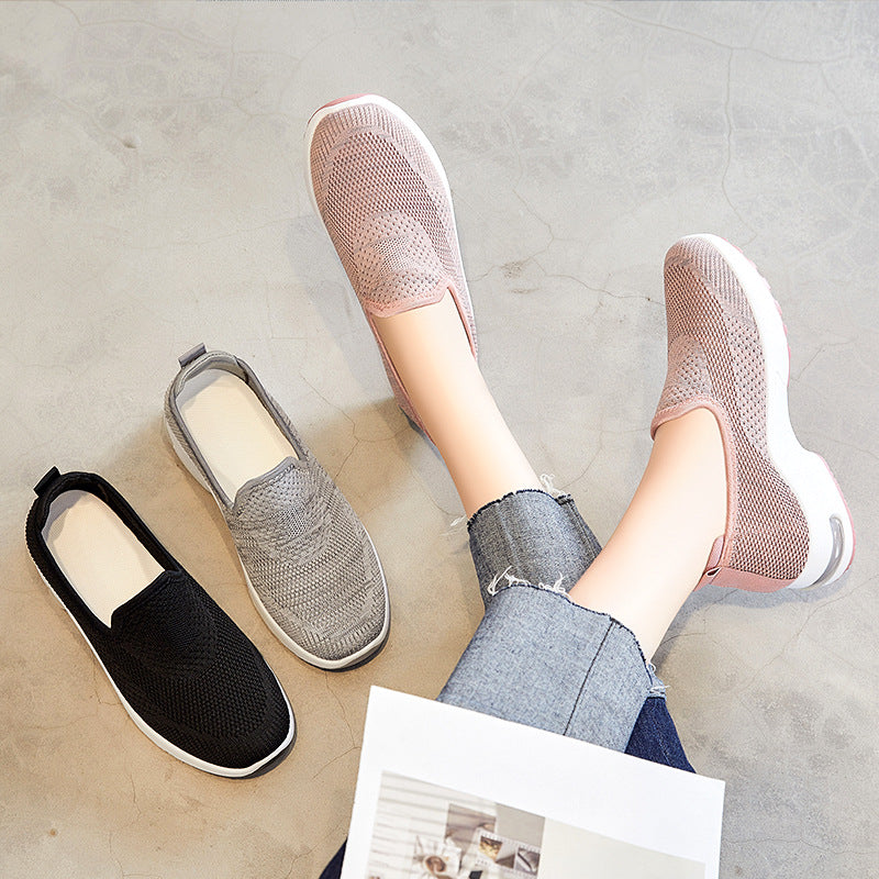 Lightweight Round Toe Pump Fly Knit Sneakers
